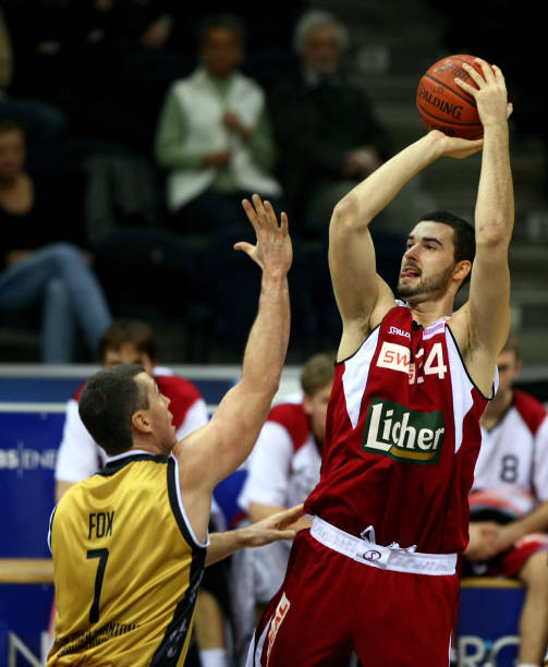 锦标赛却让 锦标赛却让